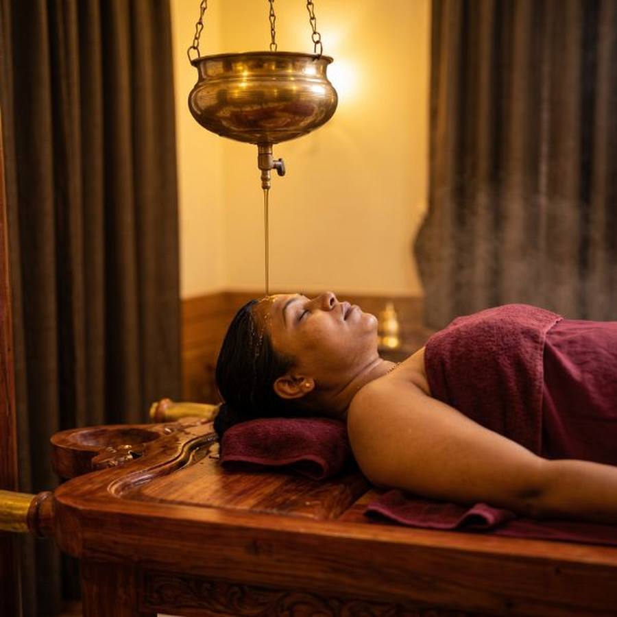 HH Signature Program – Ayurvedic wellness therapy at Herbal Hills Wellness Center, Mumbai