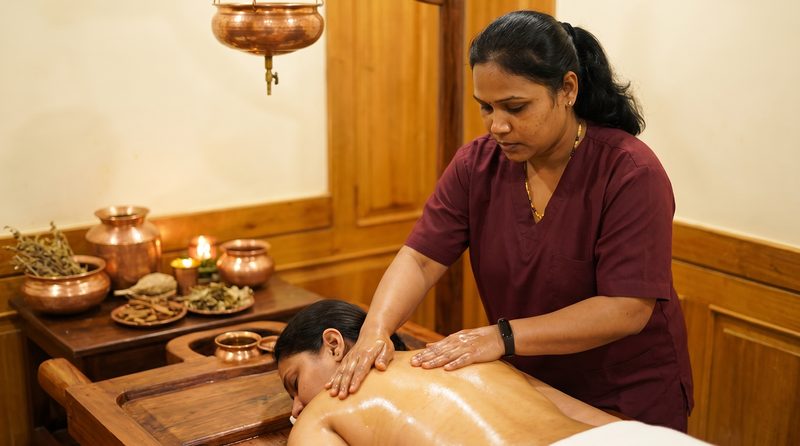 Sthanik Abhyanga – ayurvedic massage for relaxation, Herbal Hills